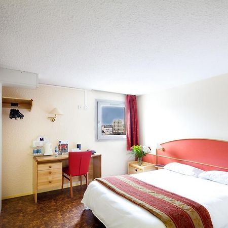 Comfort Hotel Montluçon Kültér fotó